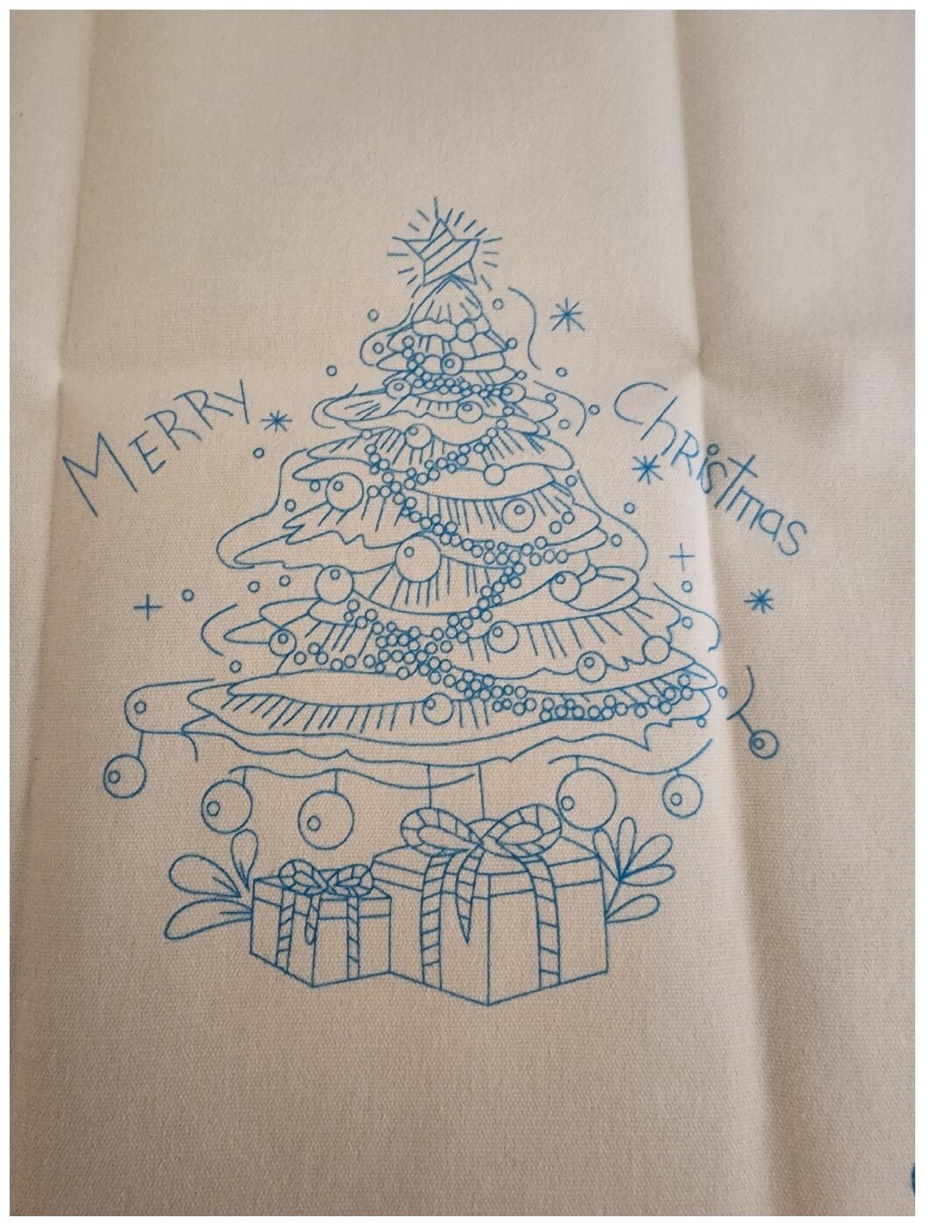 Christmas Embroidery Project - CX0840 - Image 3