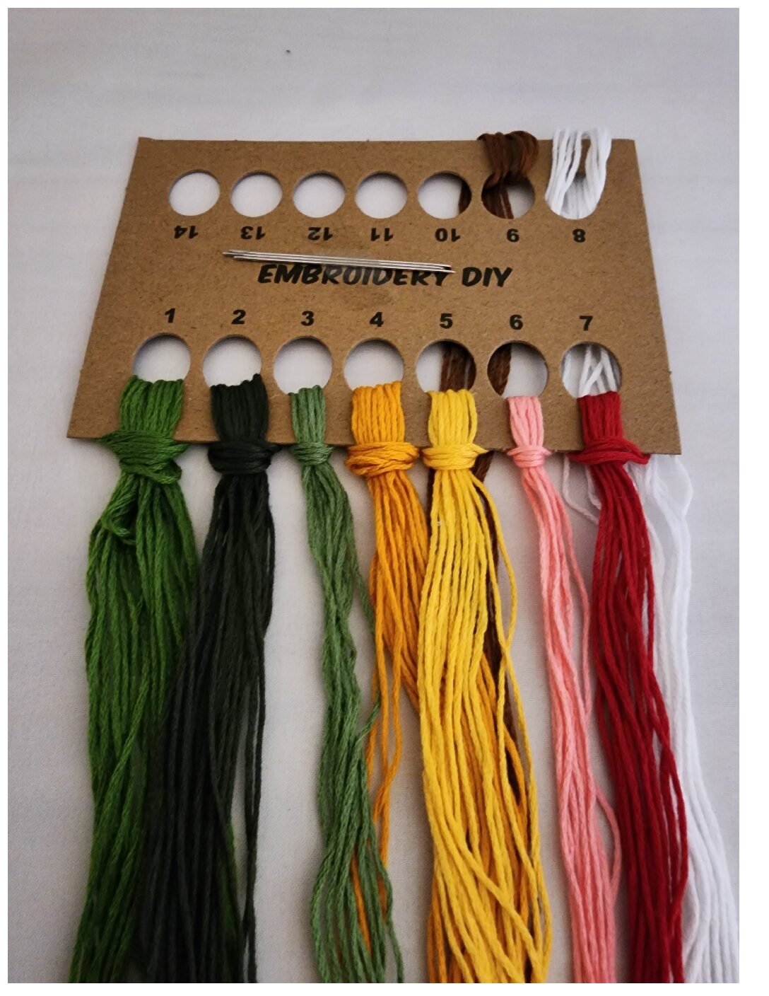 Christmas Embroidery Project - CX0840 - Image 4