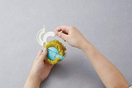 Clover Pom-Pom Maker Set - Image 2